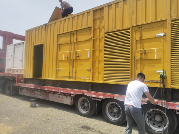 台江除了负载情况和发动机维护,还有哪些因素会影响 200kw 柴油发电机的油耗?